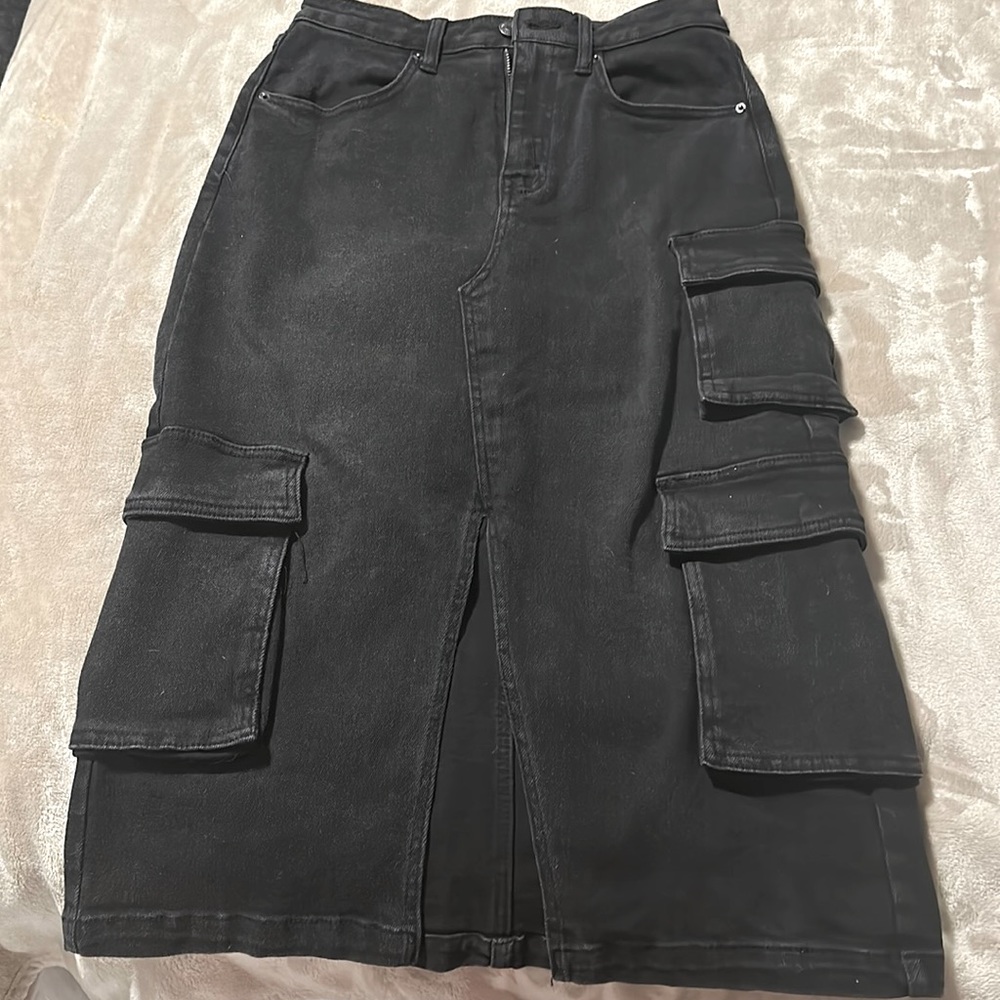 Denim Black mid CargoSkirt NWOT sizeS